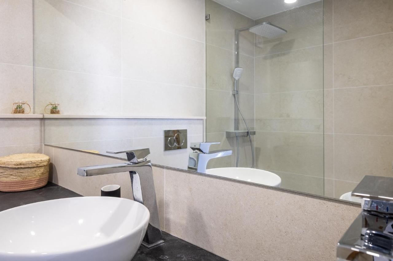Beach Praia - Sleep 5 - Pool - Free Wi-Fi - Air Con Albufeira Ngoại thất bức ảnh
